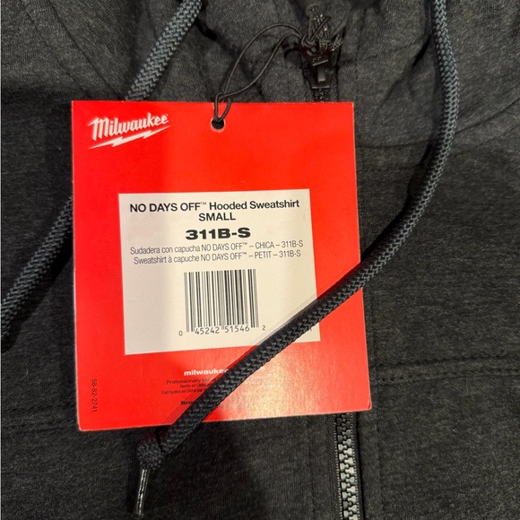 Men’s Milwaukee No Days Off Hoodie - Picture 6 of 6